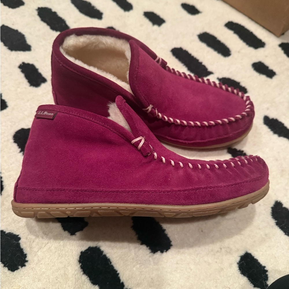 LL Bean Women's Wicked Good Slippers Boot Moc house shoes women’s 8 like new - Picture 3 of 10